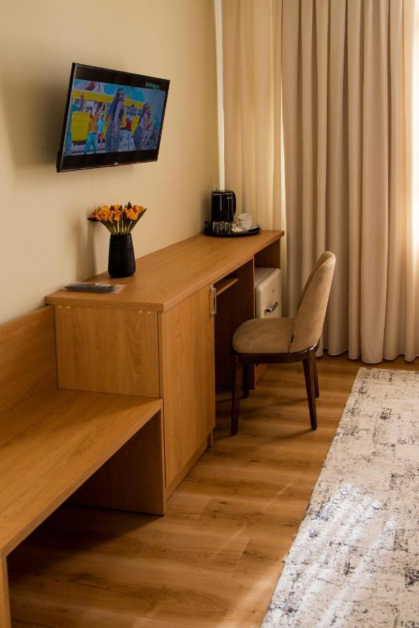 Hotel Vostok Tashkent Ngoại thất bức ảnh
