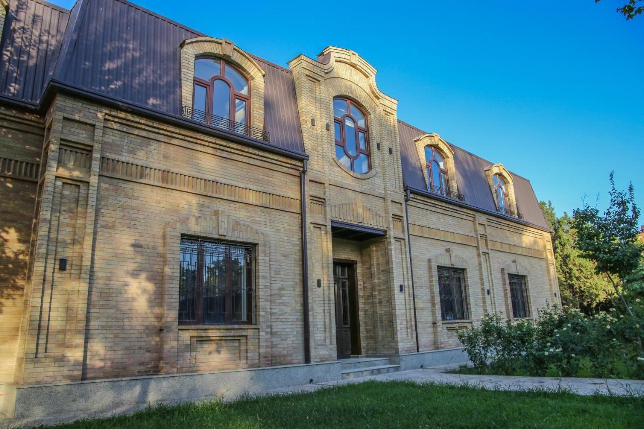 Hotel Vostok Tashkent Ngoại thất bức ảnh